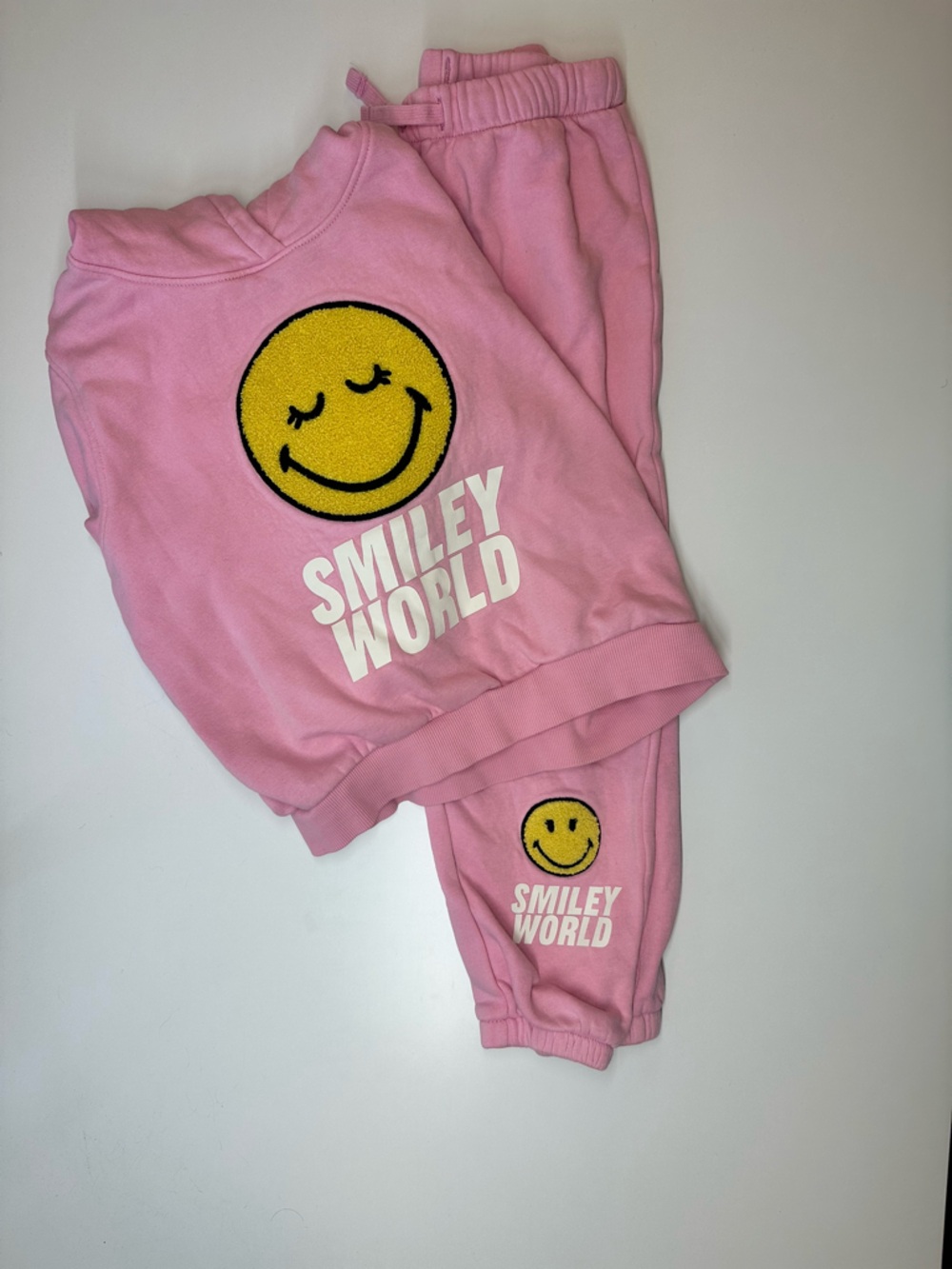 H&M Pink Smiley World Sweatshirt & Jogger Set Size 6